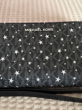 Michael Kors Black Star Print Zip-Around Wallet